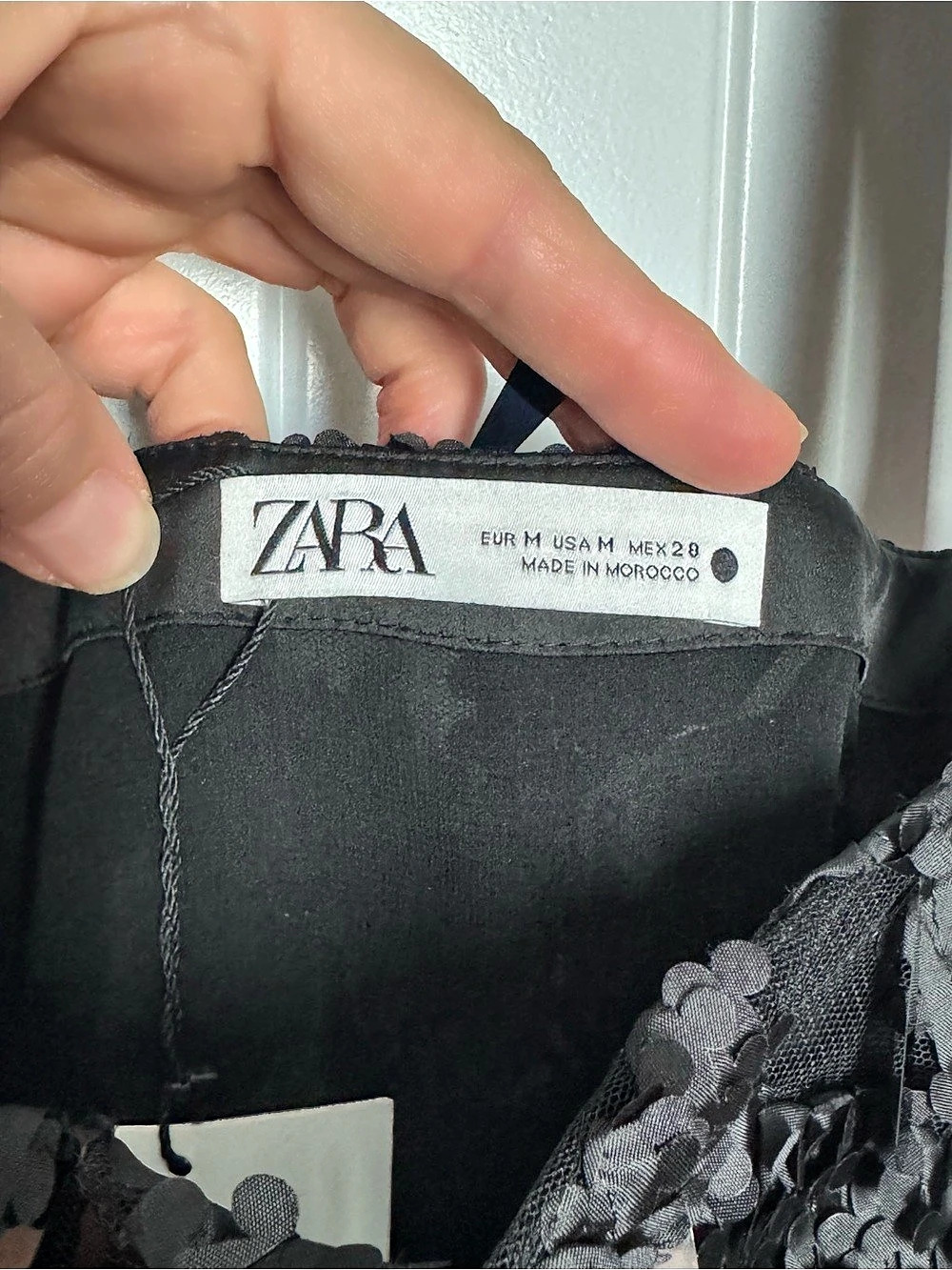 ZARA Black Sequin Embellished Mesh Mini Party Dress Size M NWT - Picture 5 of 14